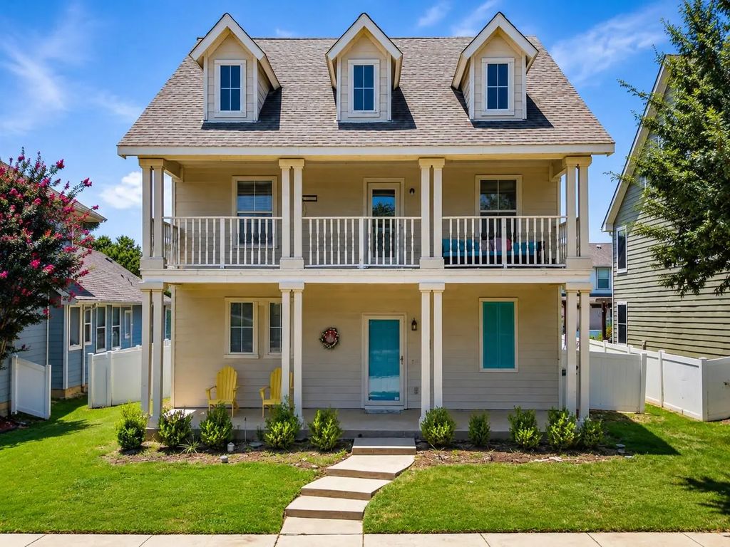9520 Cape Cod Boulevard, Providence Village