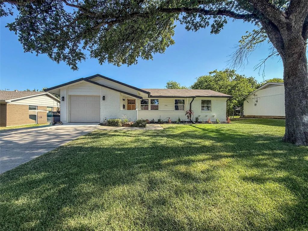 3061 Old North Road, Farmers Branch