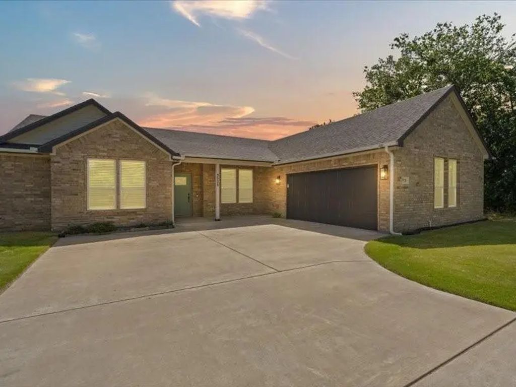 5528 Mesa Loop, Granbury