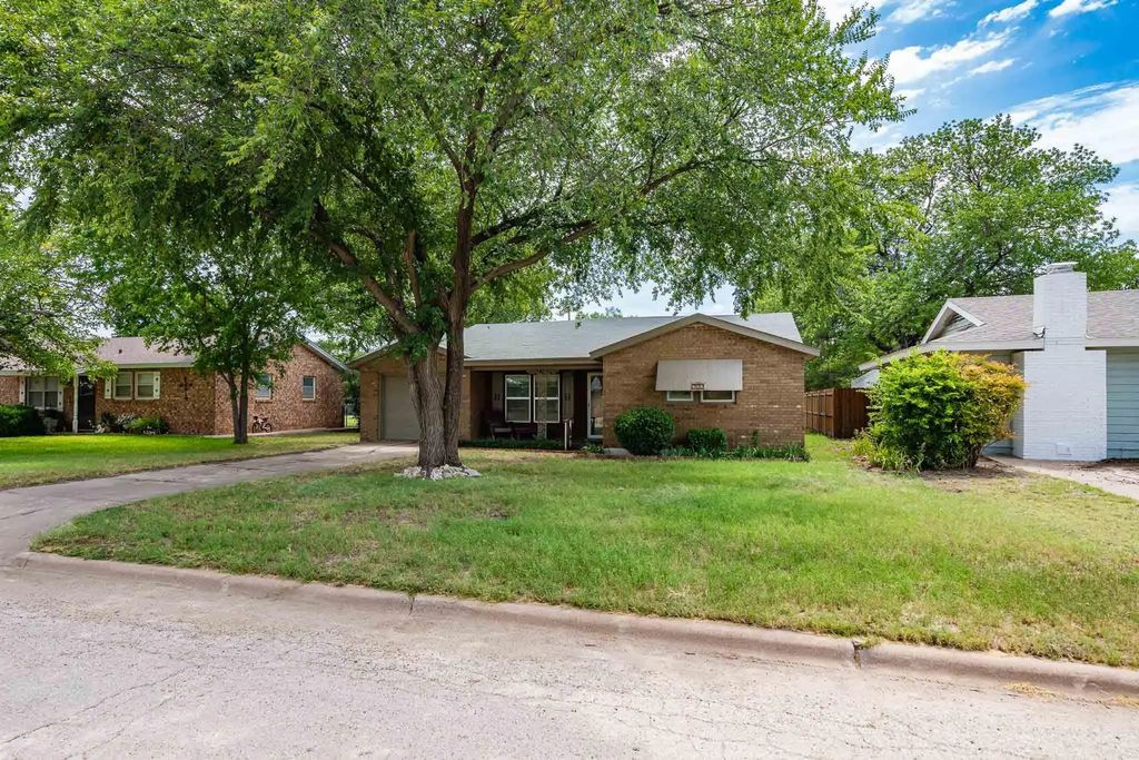 909 S Anson, Stamford
