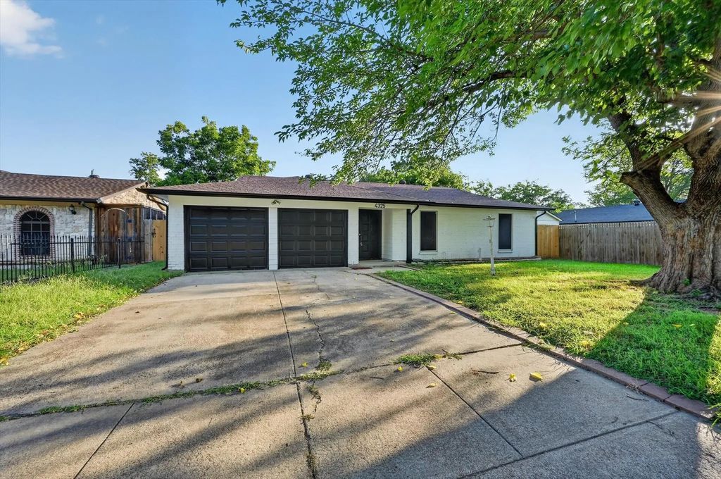 4325 Richard Street, Forest Hill