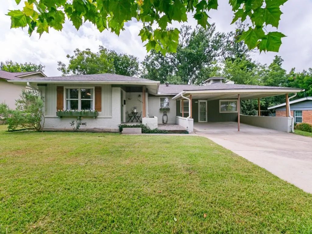 3505 Cromart Avenue, Fort Worth