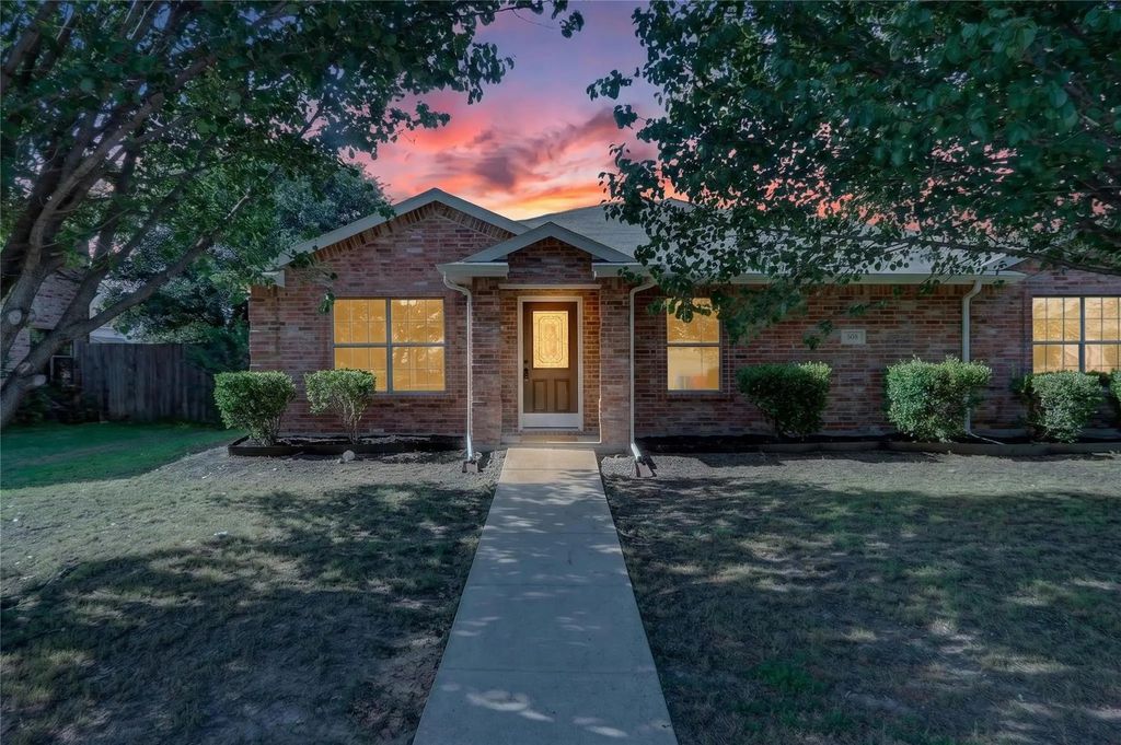 508 Ame Lane, Royse City