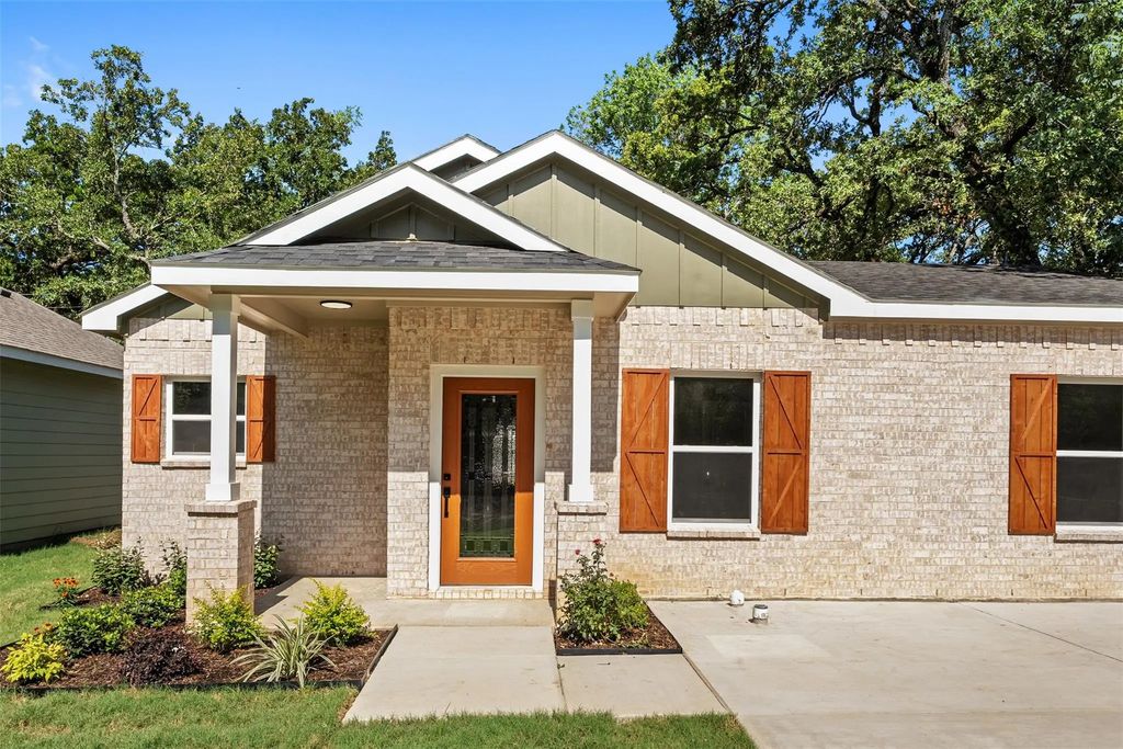 128 Arapaho Trail, Mabank