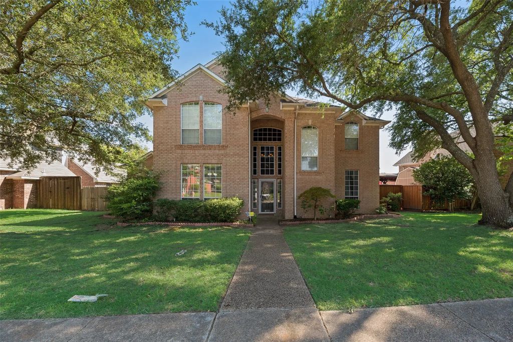 9018 Clearlake Drive, Rowlett
