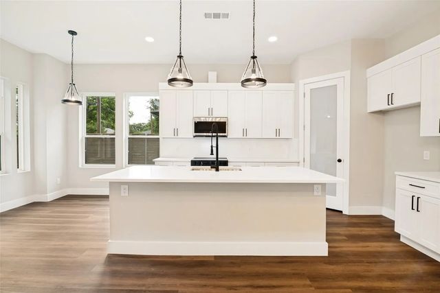 531 Shirley Court, Richardson