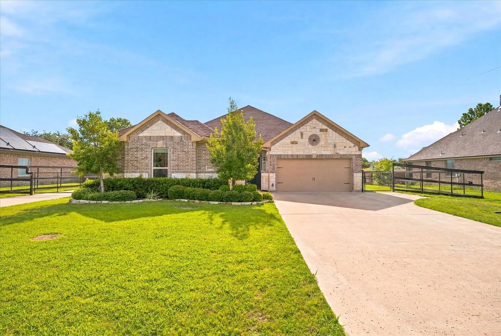11215 Mason Drive, Lavon