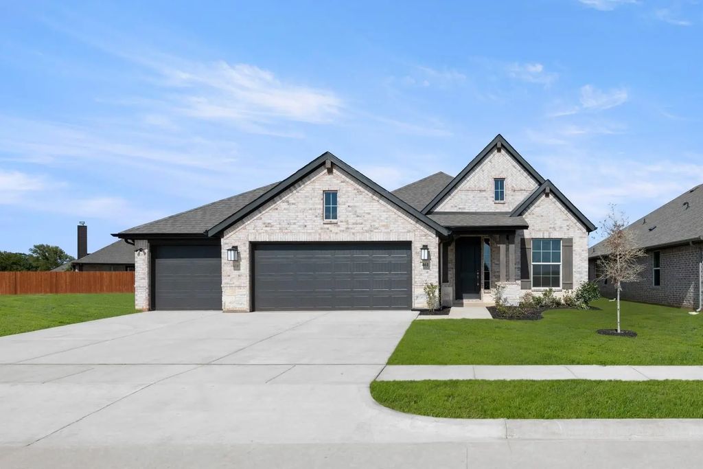 461 Carnero Drive, Granbury