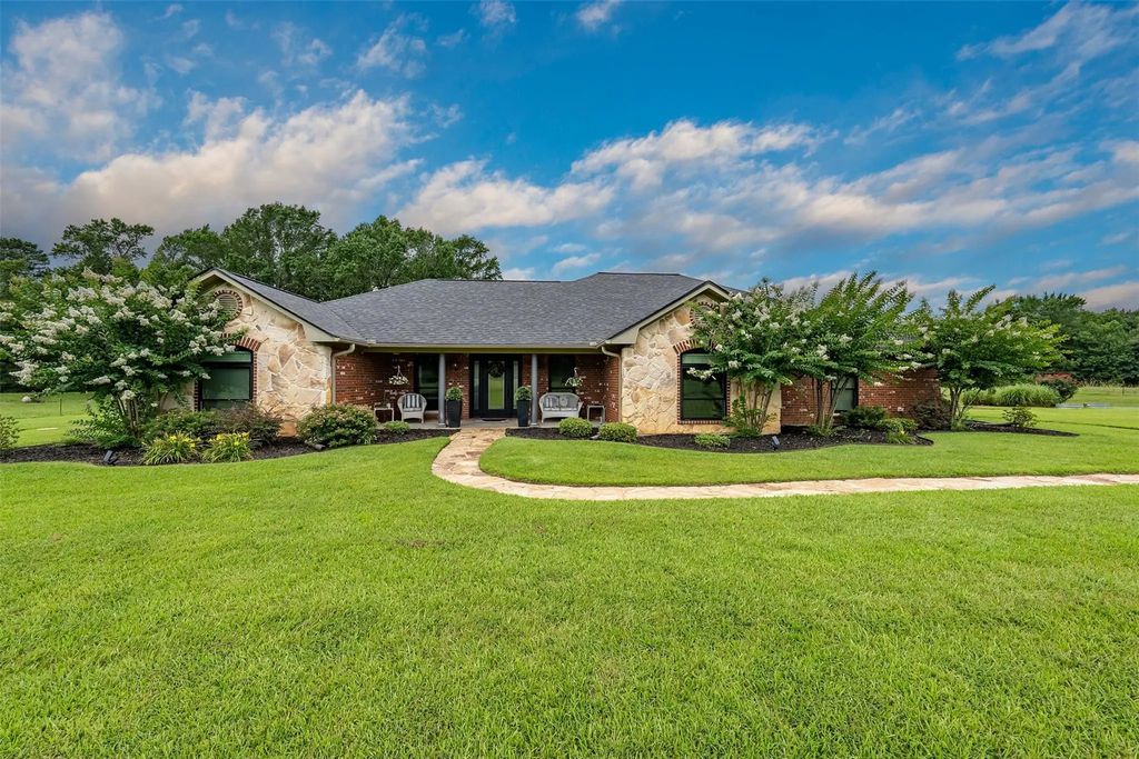 377 Utzman Road, Kilgore