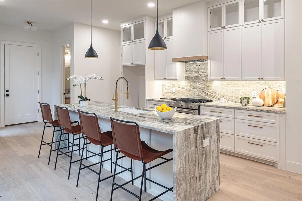 2001 Lucille Street, Dallas