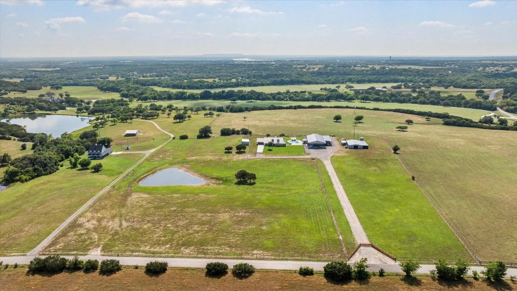 7000 Massey Road, Granbury