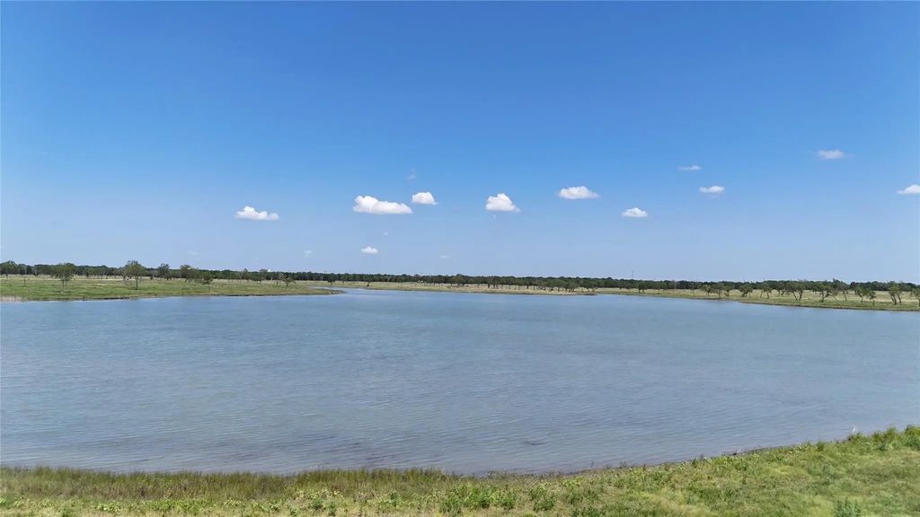 197 Waterfront Club Drive, Corsicana