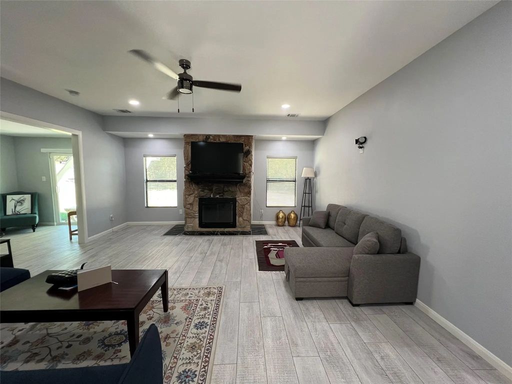 4095 County Road 893, Princeton