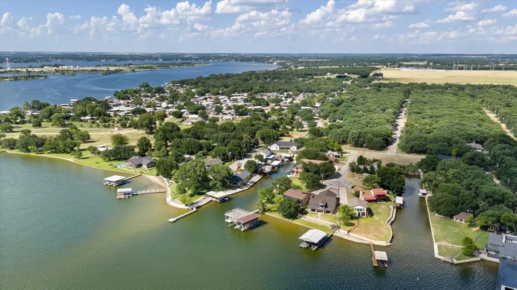 4617 Lyndi Lane, Granbury