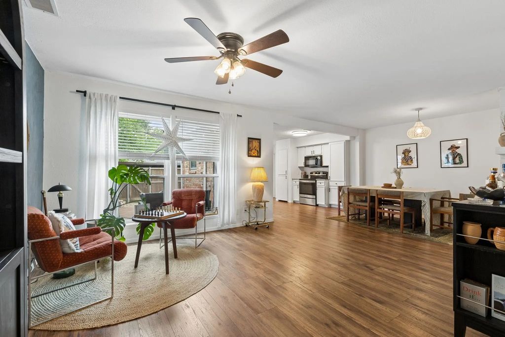 4921 Rollingwood Court, Garland