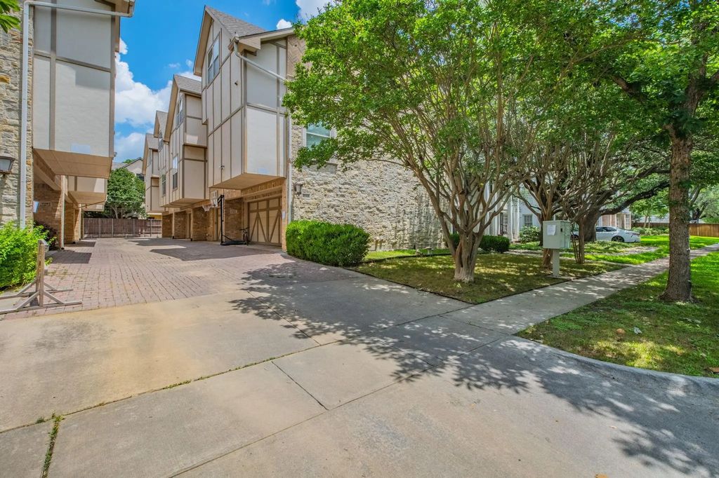 4144 Grassmere Lane 4, University Park
