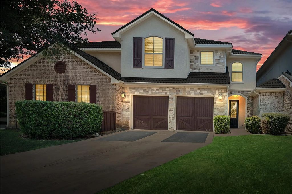 2505 Fountain Cove, Carrollton