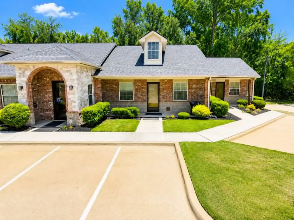 2612 Long Prairie Road D, Flower Mound