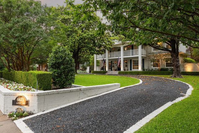 6671 Gaston Avenue, Dallas