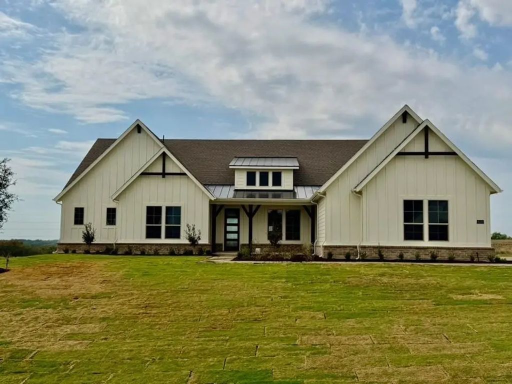 6520 Huron Drive, Blue Ridge