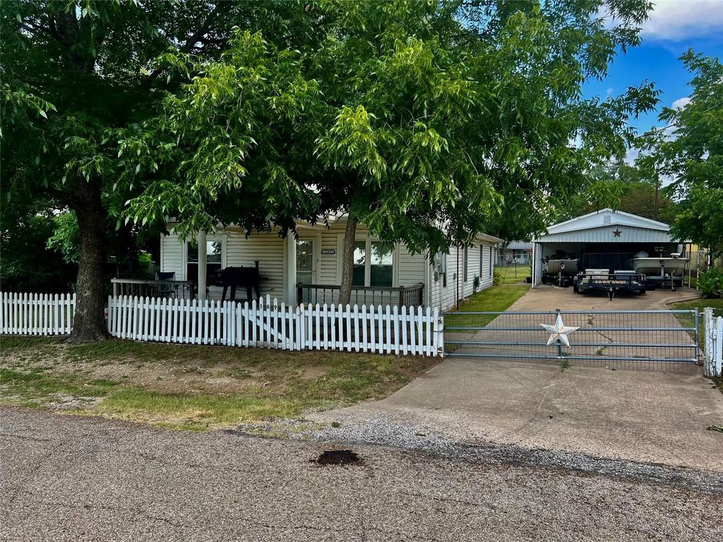169 Glenn Street, Bluff Dale
