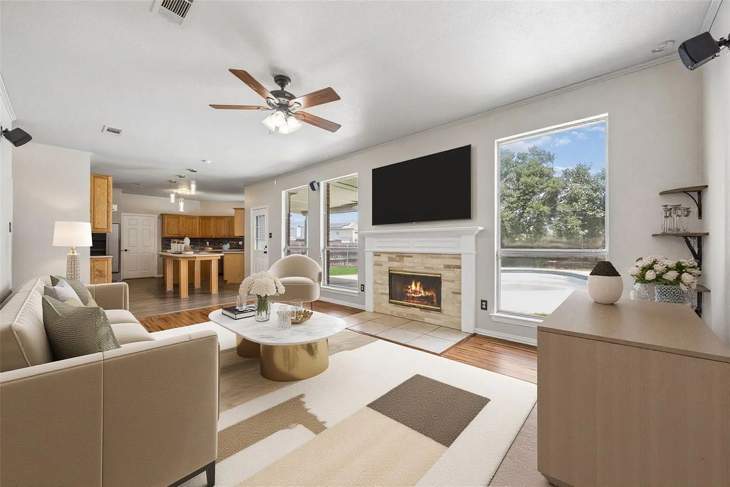 4217 Bent Oaks Drive, Arlington