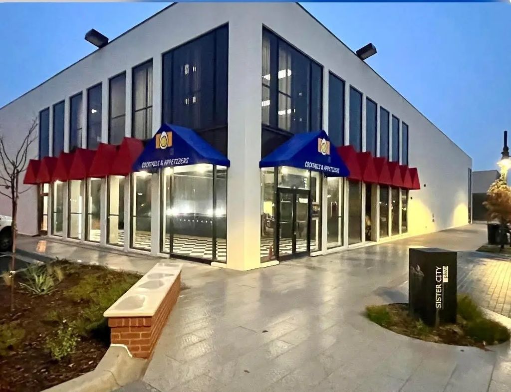 231 W Main Street 103, Denison