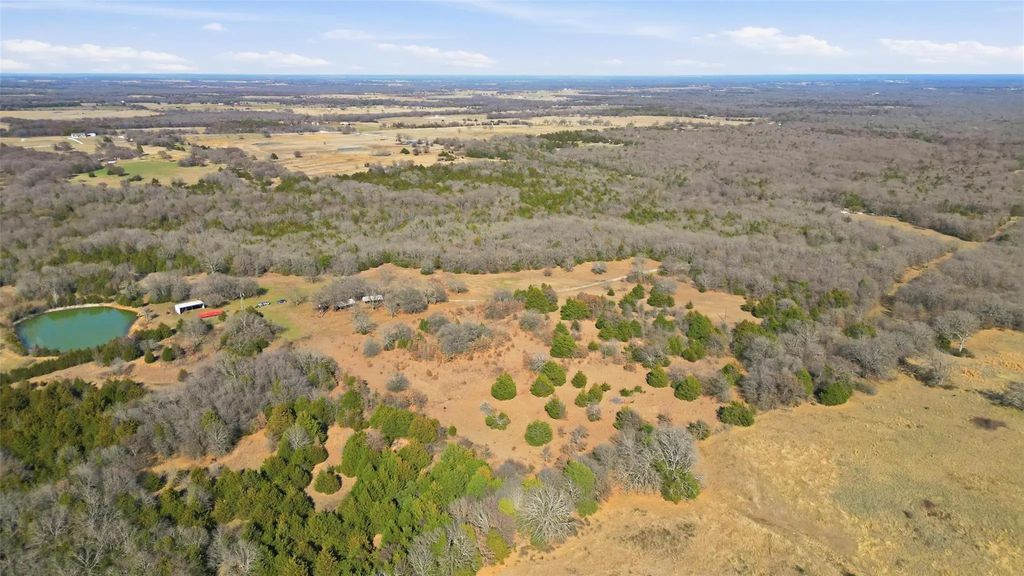 1619 County Road 156, Whitesboro