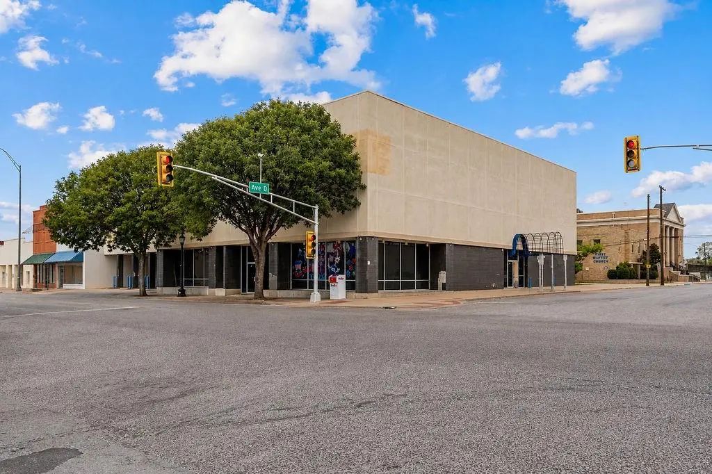 317 E 3rd Street, Burkburnett