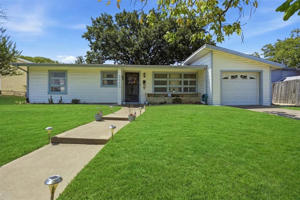 3463 W Fuller Avenue, Fort Worth