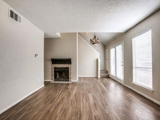 9839 Walnut Street 207, Dallas