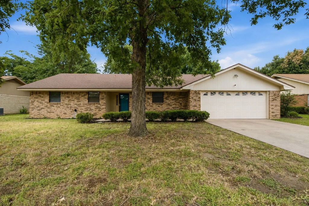 1408 Inglewood Drive, Stephenville