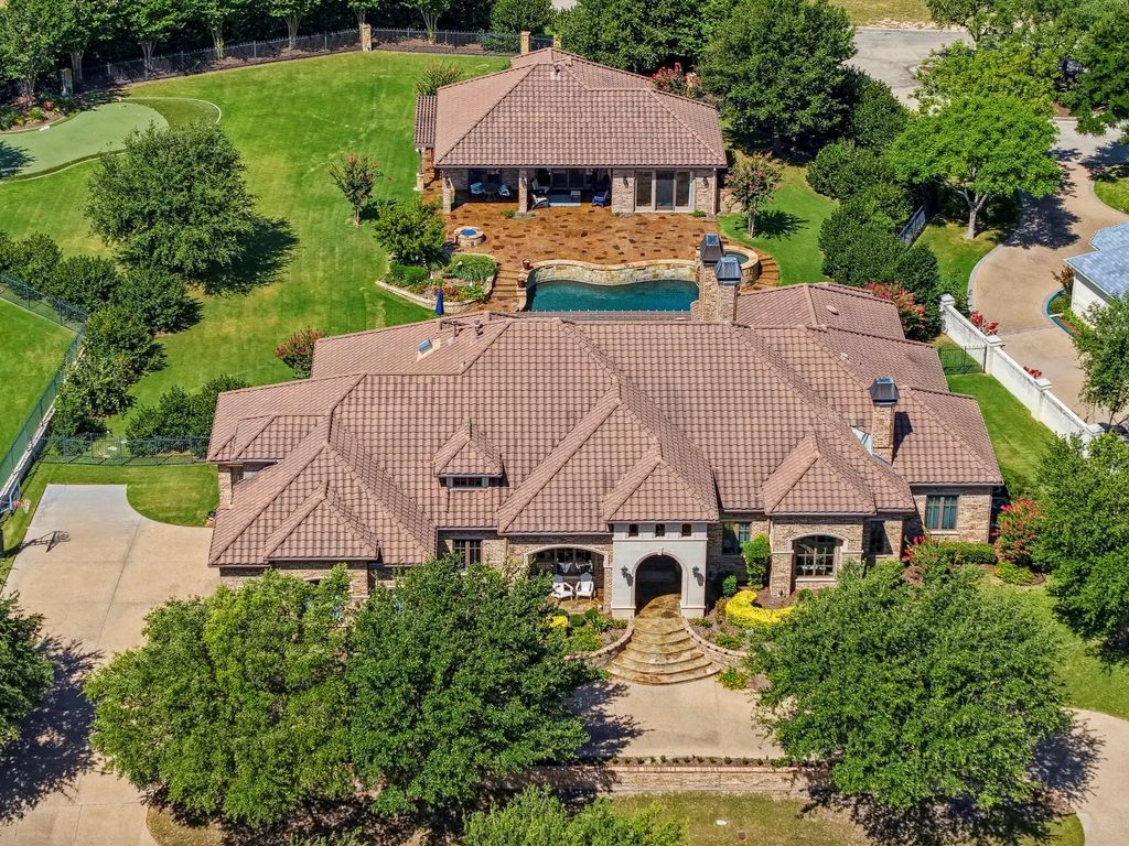 6705 Saucon Valley Drive, Fort Worth