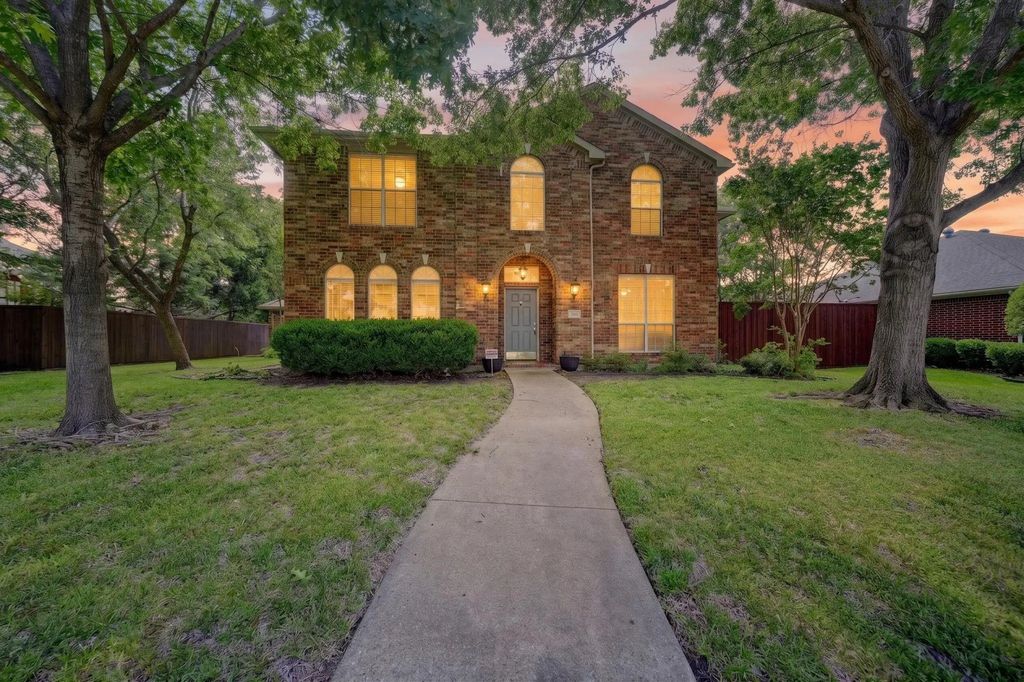 905 Hampstead Drive, Mesquite