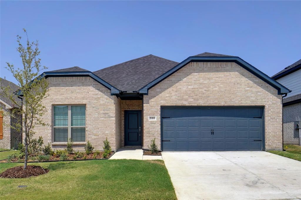 331 Oak Creek Drive, Lavon