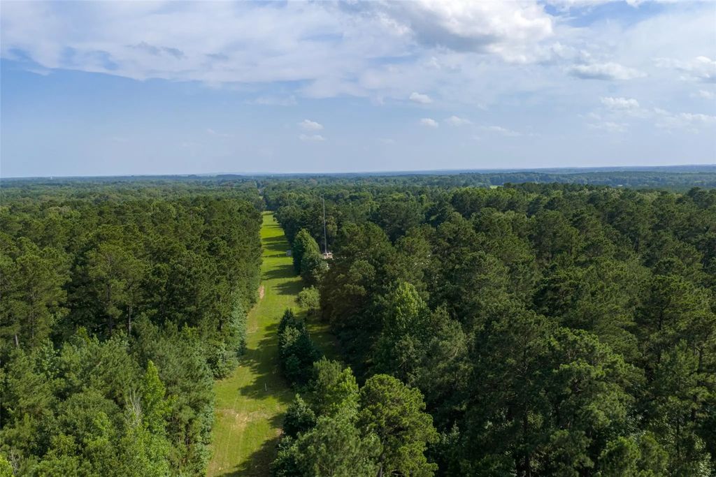 County Road 4117, Overton