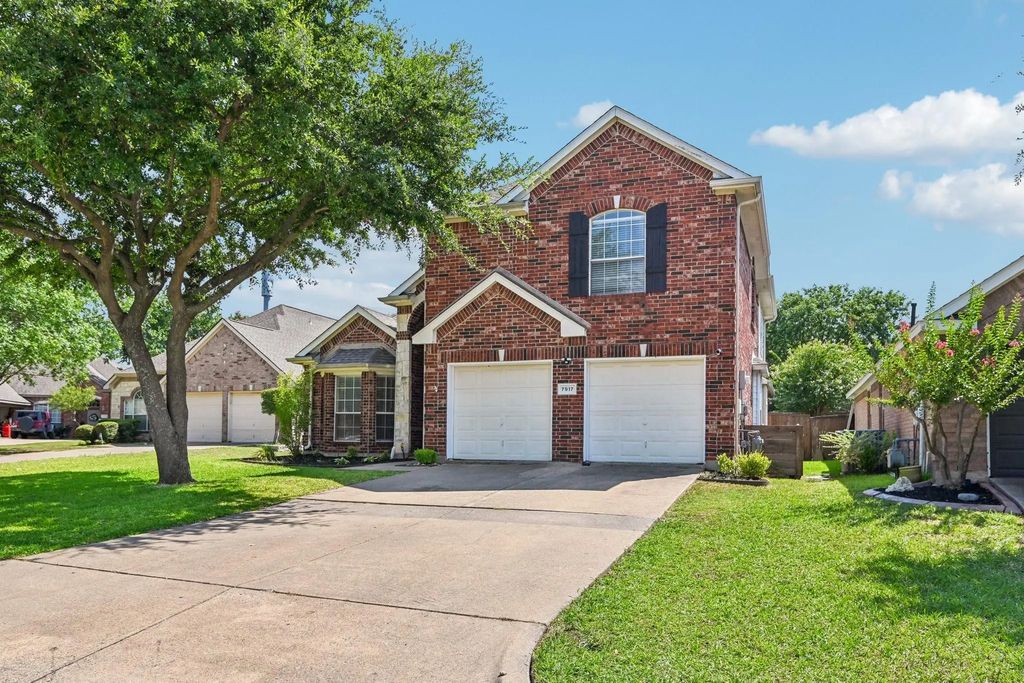 7917 Southern Hills Lane, Rowlett