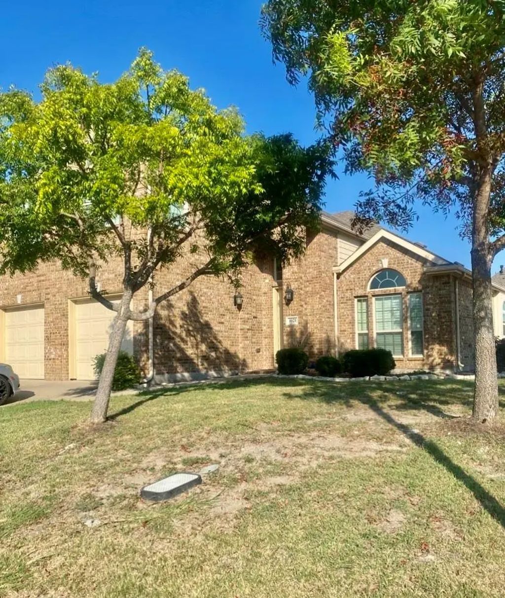1021 Hummingbird Court, Forney
