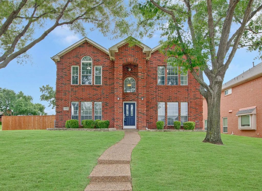2724 Winterlake Drive, Carrollton