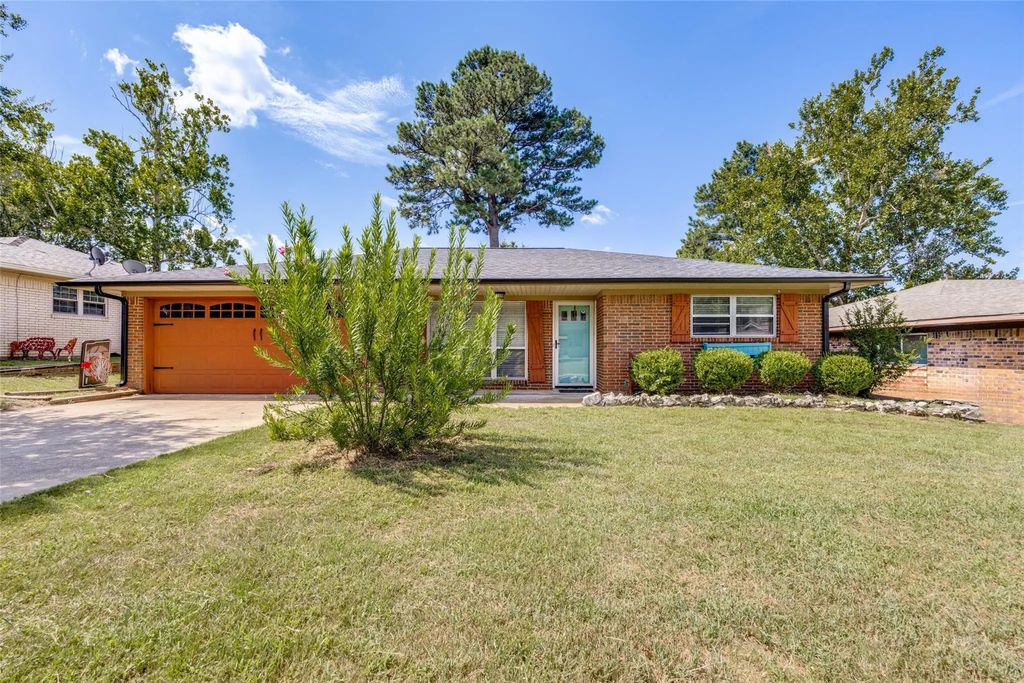 2506 Easy Street, Denison