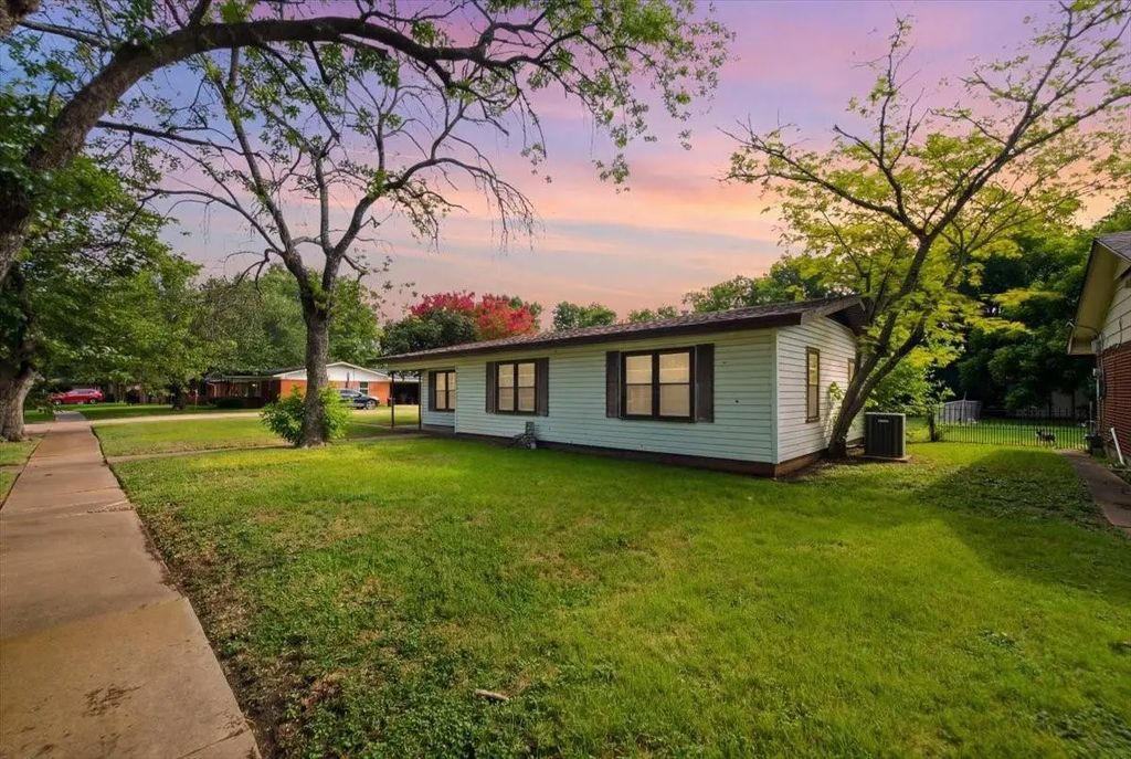 156 Bowie, McGregor