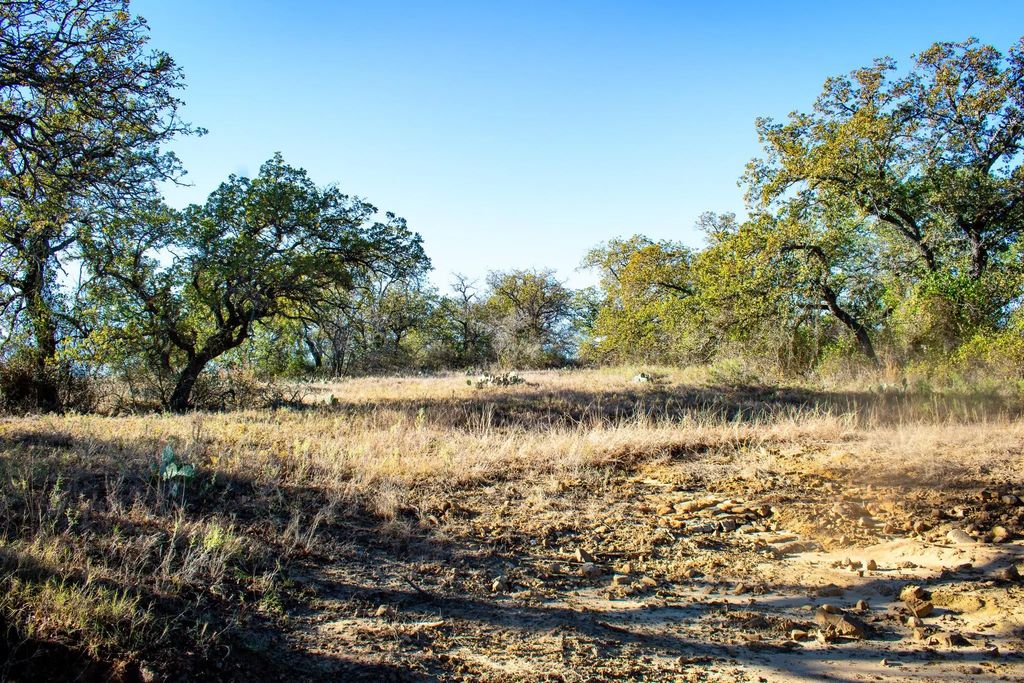 3400 Fm 45, San Saba