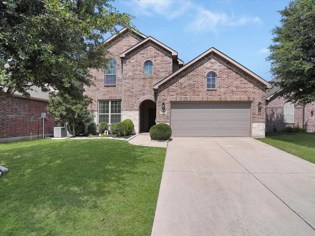 1907 Hidden Fairway Drive, Wylie