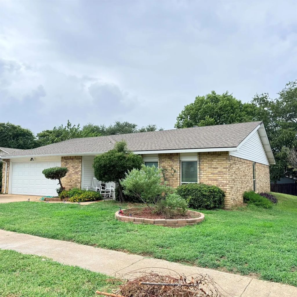 6703 Forestview Drive, Arlington
