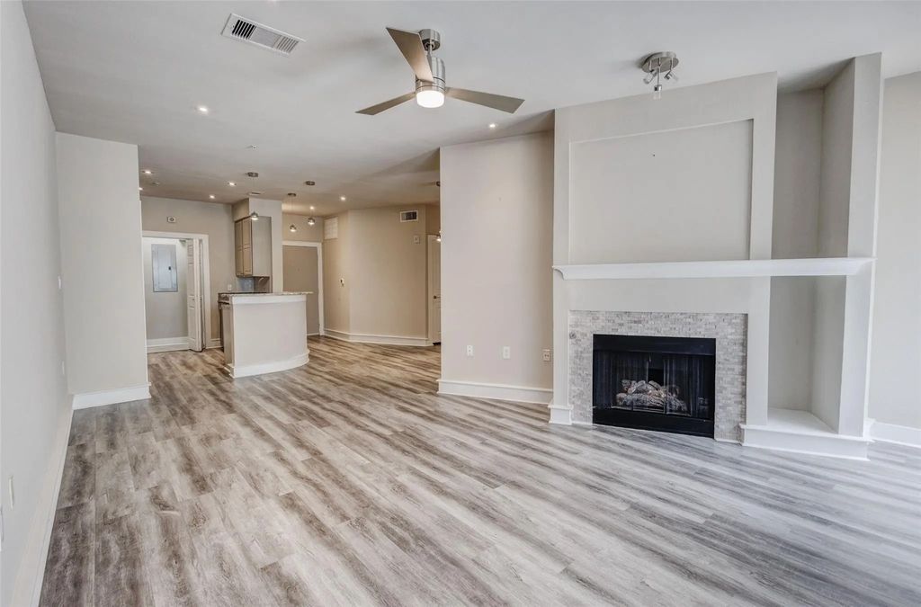 3320 Camp Bowie Boulevard 1103, Fort Worth