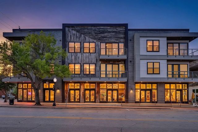1455 W Magnolia Avenue 203, Fort Worth