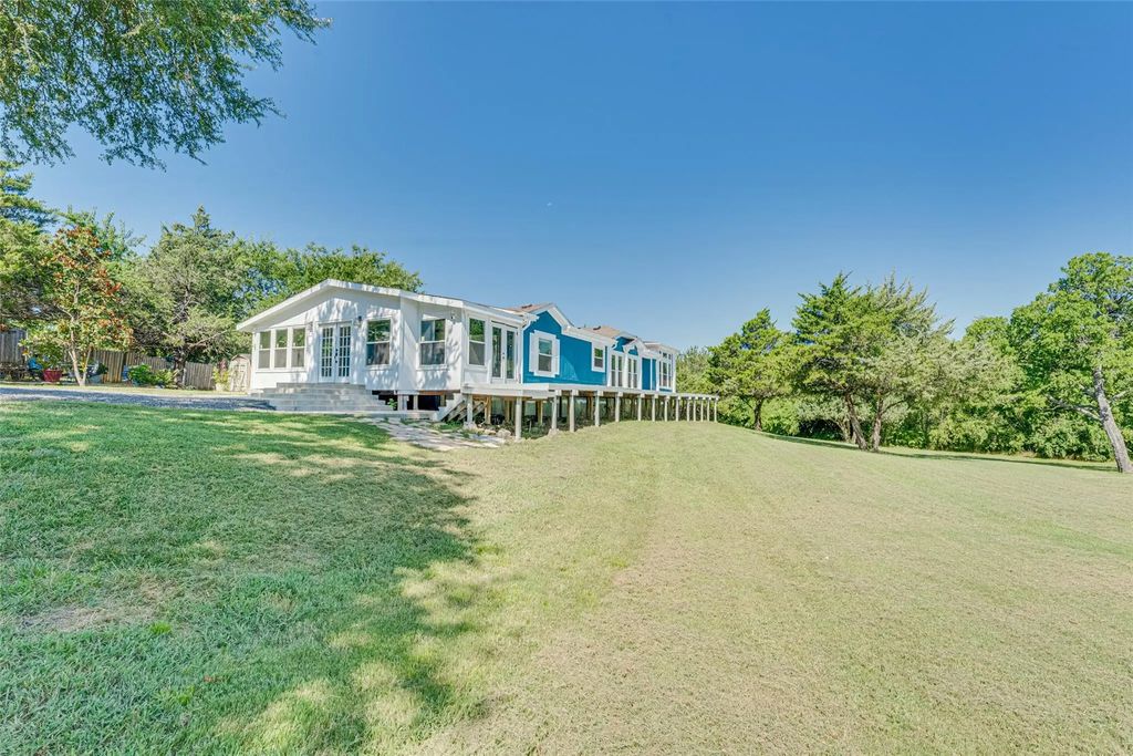 2202 County Road 947, Princeton