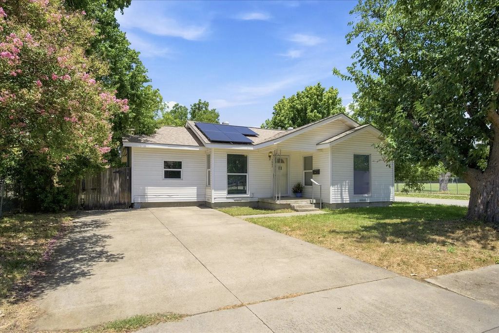 1662 Birch Street, Grand Prairie