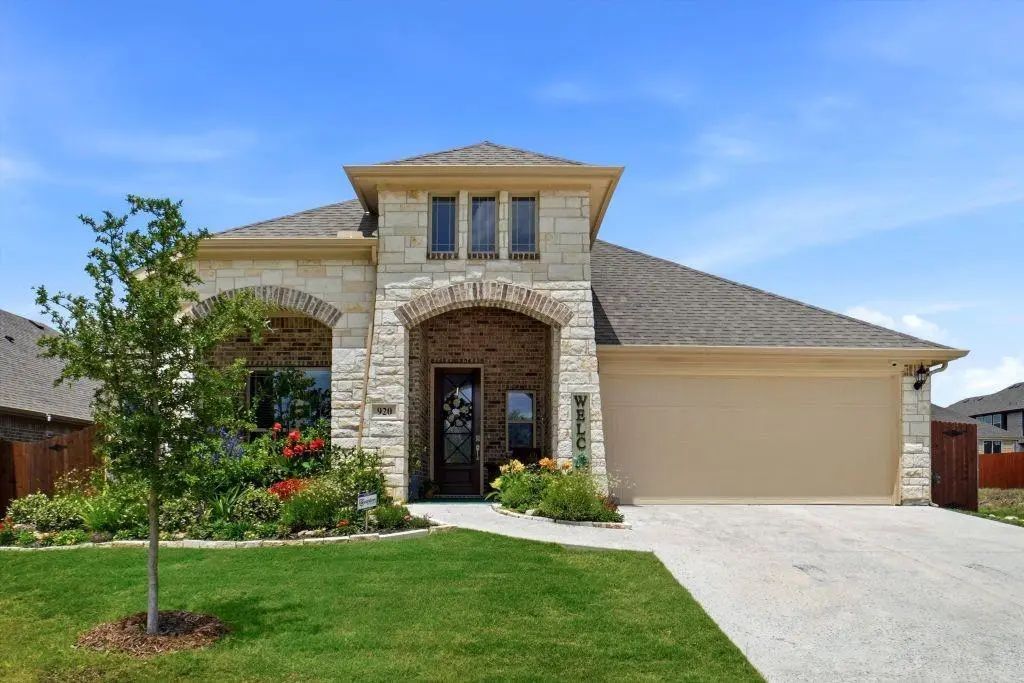 920 Cedar River Drive, Godley