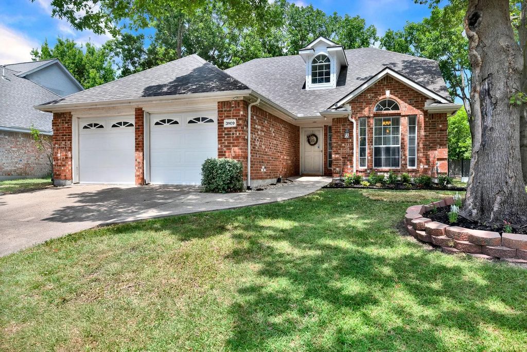 3909 Bermuda Drive, Rowlett
